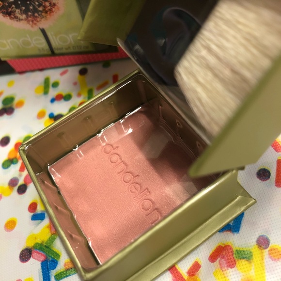 NIB! benefit Cosmetics 
Merry Makeup Minis Set - Picture 7 of 10